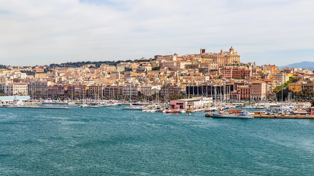 Birkin Marina Hotel Cagliari Exterior photo